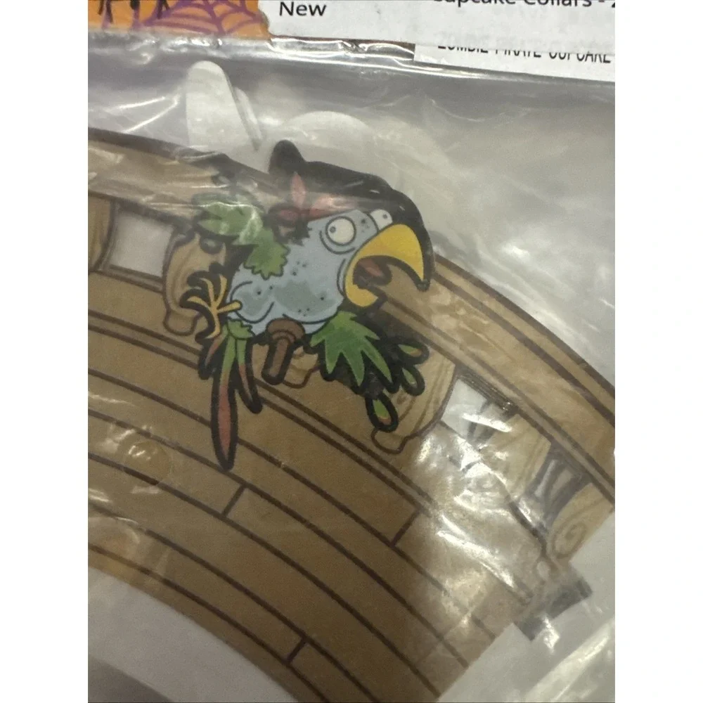 24 Pcs ZOMBIE‎ PIRATE CUPCAKE WRAPPERS Collars Halloween Birthday Decorations